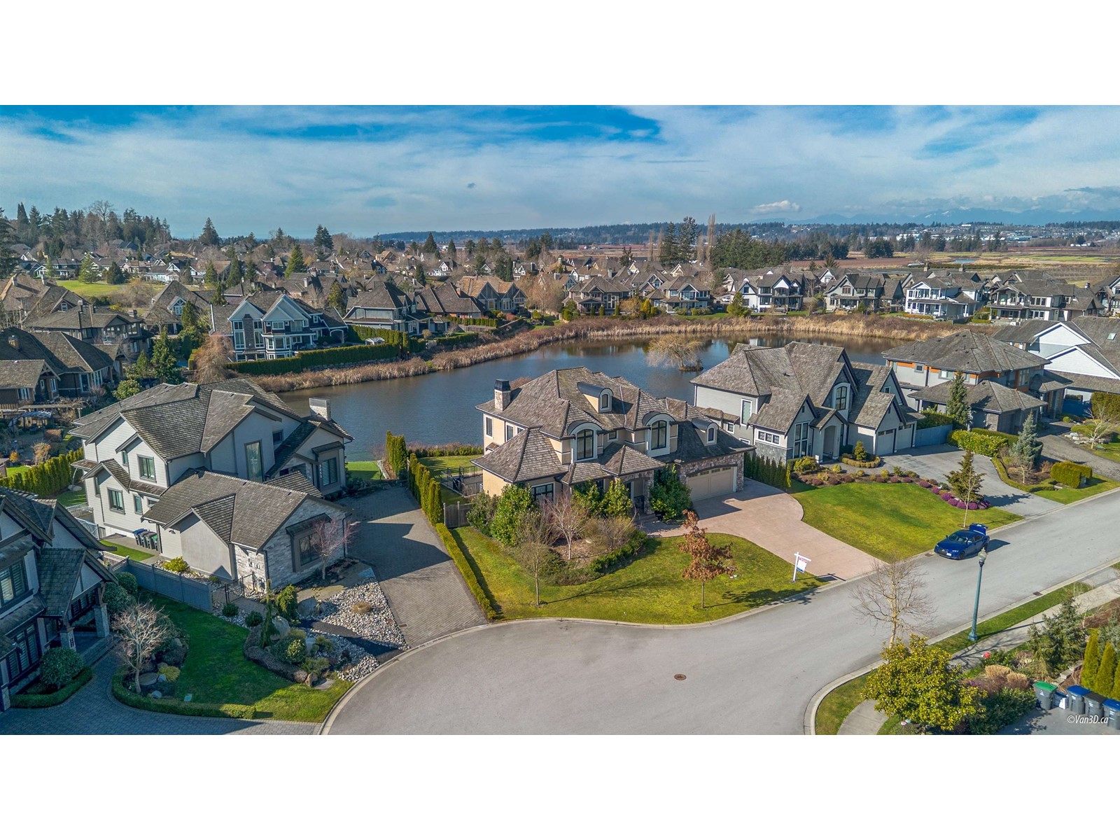 3863 159a Street, Surrey, British Columbia  V3Z 0Y3 - Photo 2 - R2968041