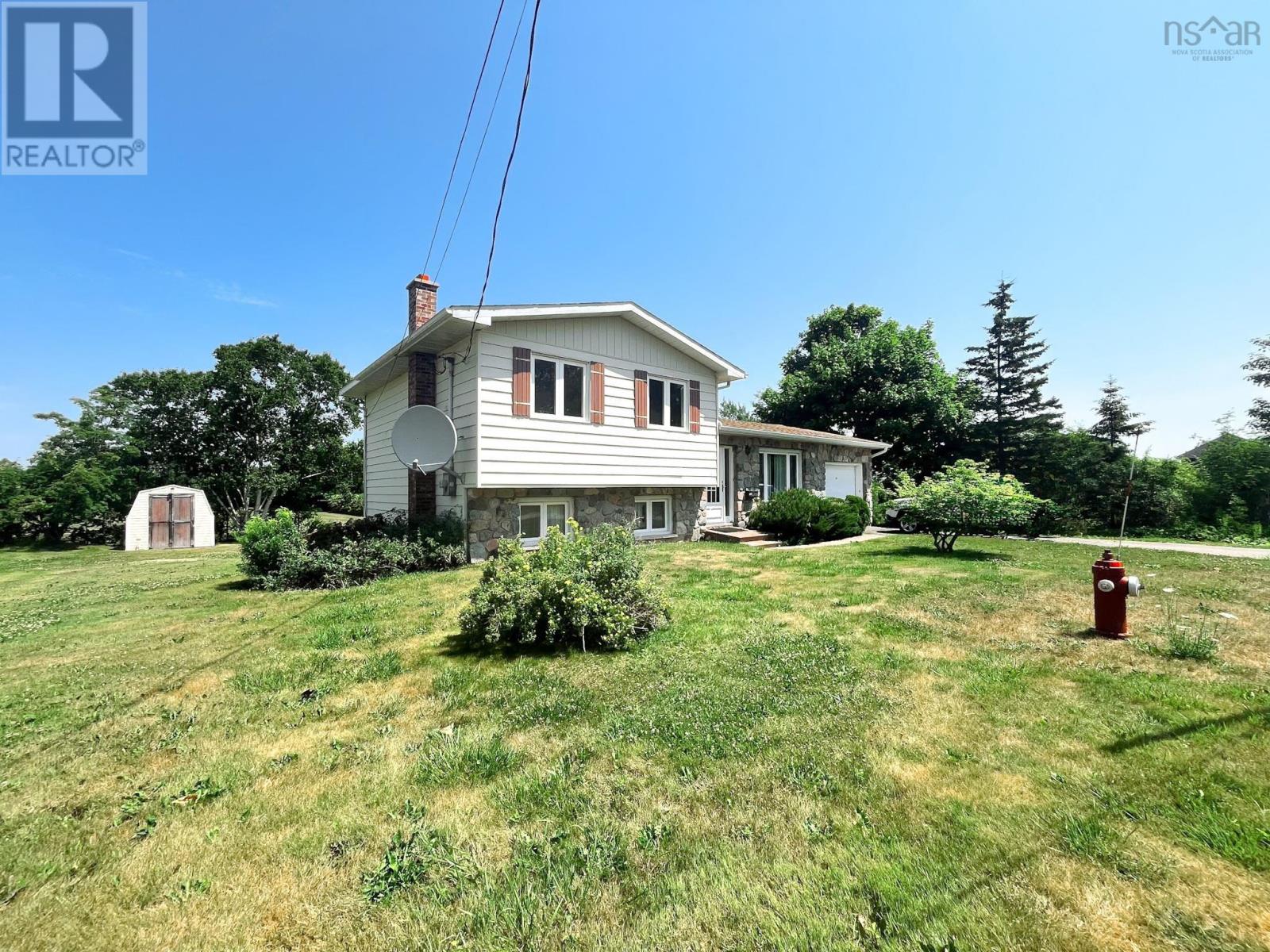 137 William Street, Sydney Mines, Nova Scotia  B1V 2J3 - Photo 5 - 202505324