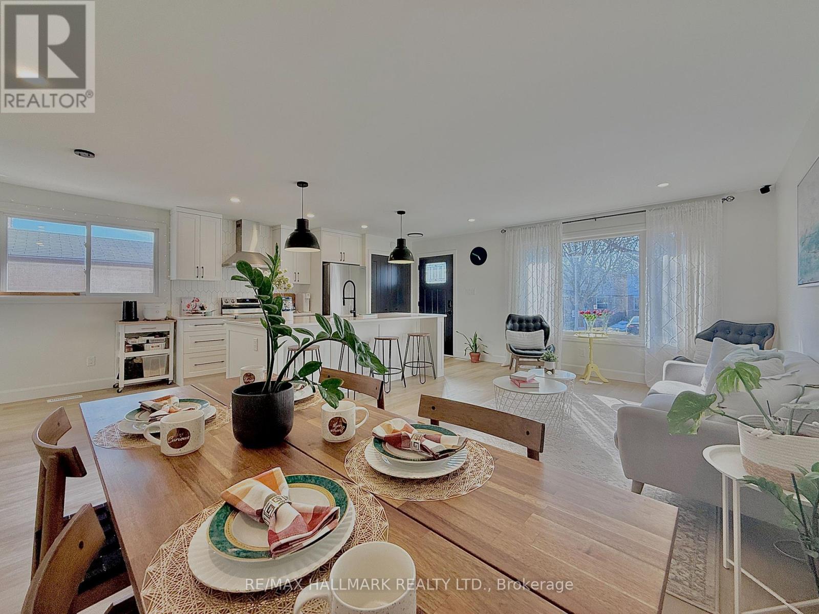 Property at 779 MONSARRAT AVENUE image 5