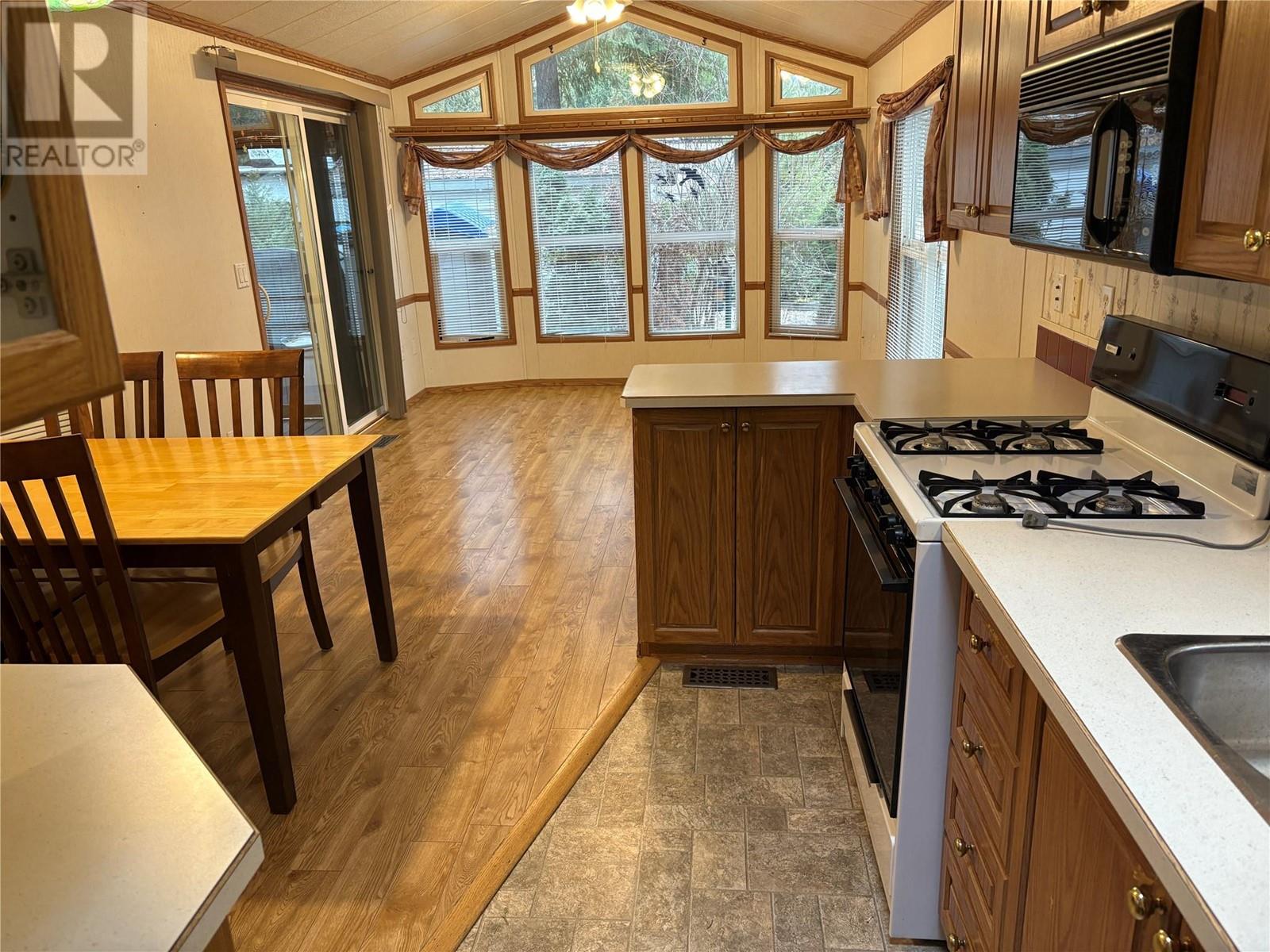 3980 Squilax-Anglemont Road Unit# 36, Scotch Creek, British Columbia