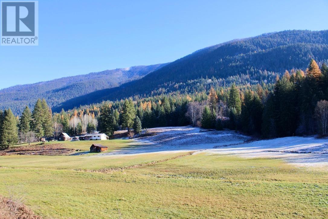 6915 KIMOFF Road, appledale, British Columbia