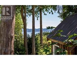 174 VICTORIA STREET, Salt Spring Island, British Columbia