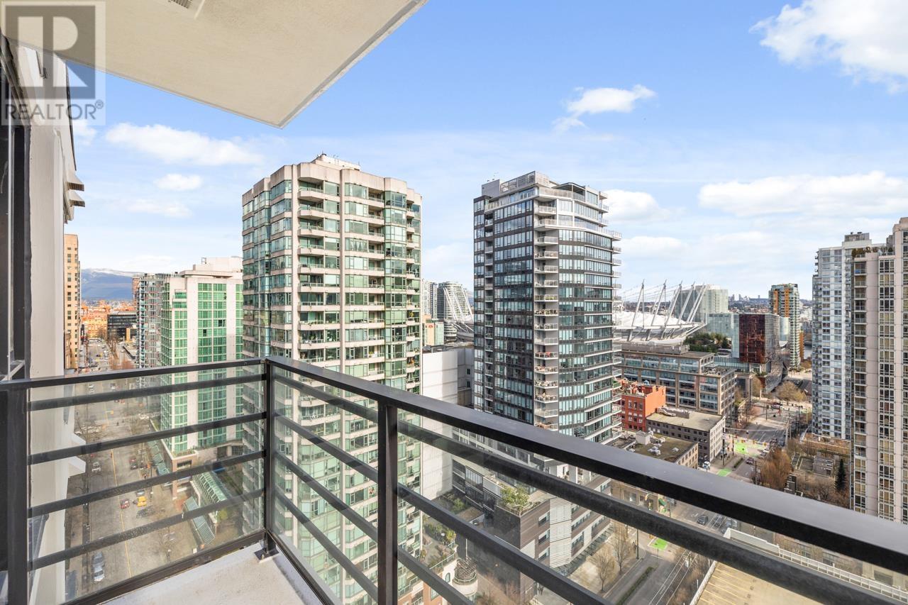 2203 909 Mainland Street, Vancouver, British Columbia  V6B 1S3 - Photo 3 - R2980105