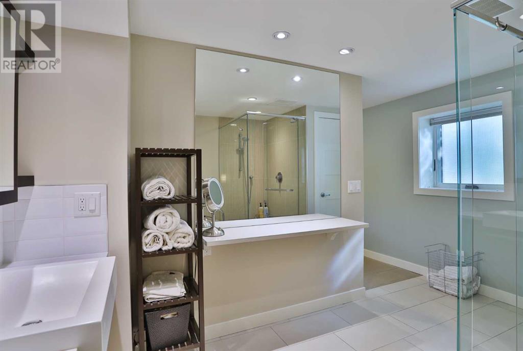 414 Wildwood Drive Sw, Calgary, Alberta  T3C 3E7 - Photo 20 - A2190620