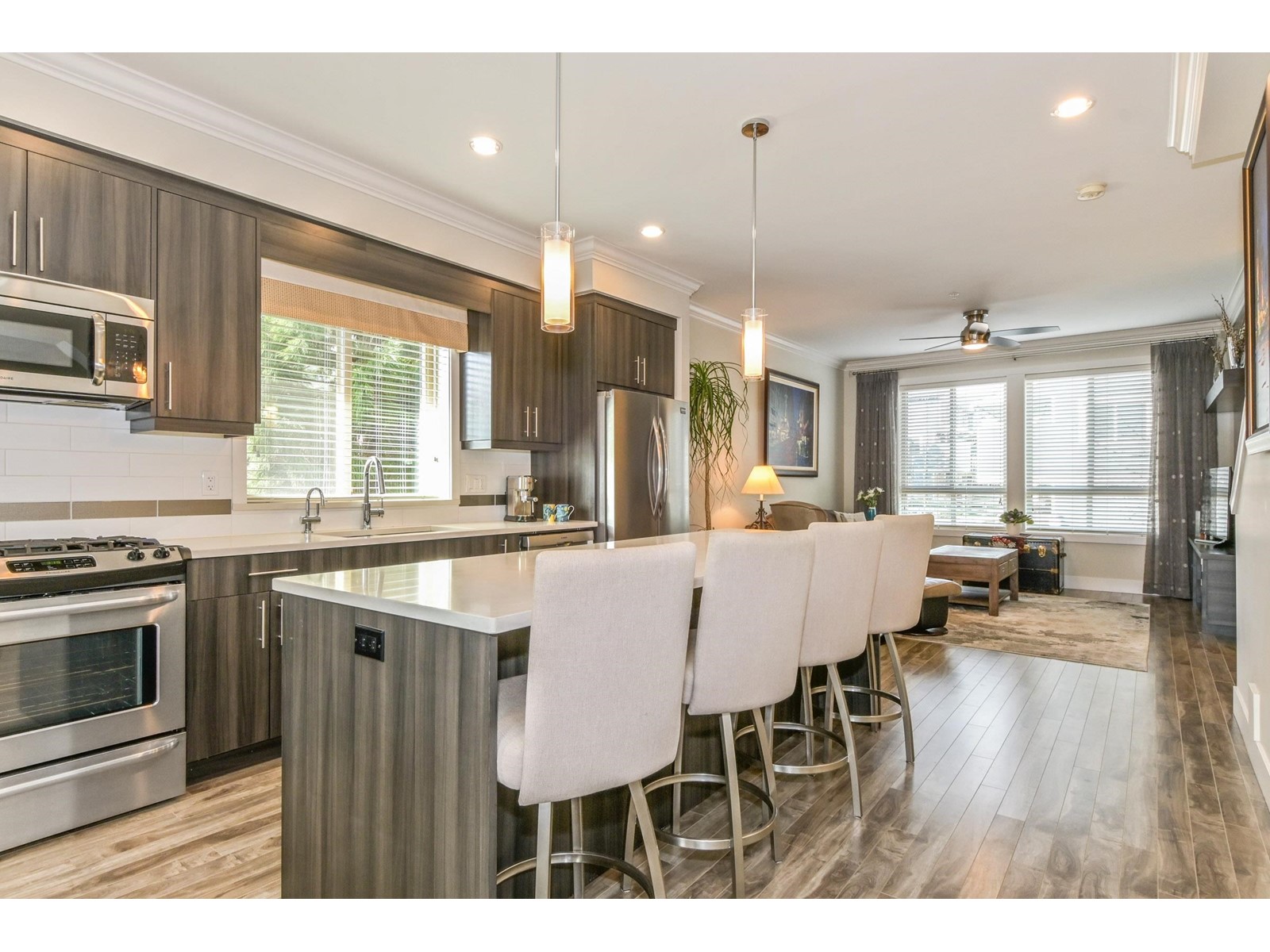 Property at 1 19913 70 AVENUE image 2