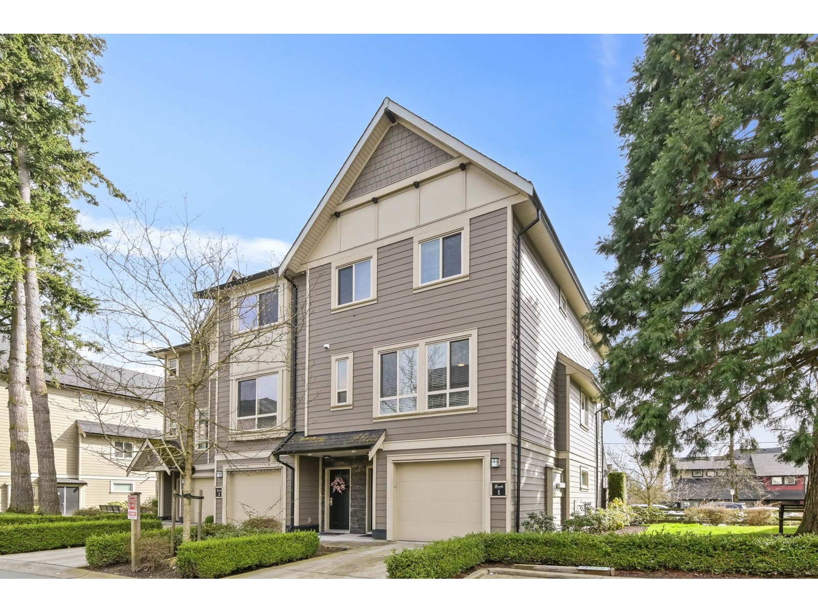 Property at 1 19913 70 AVENUE image 1