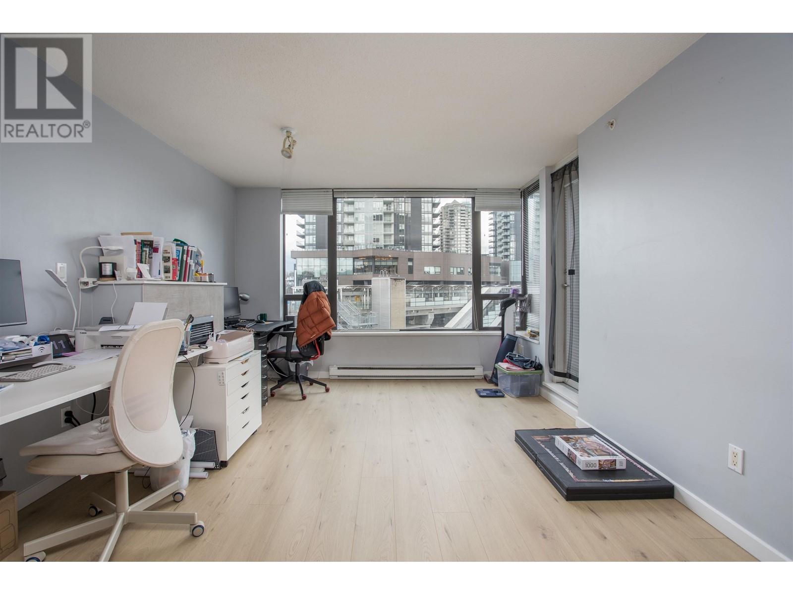 Listing Picture 11 of 21 : 603 4118 DAWSON STREET, Burnaby / 本拿比 - 魯藝地產 Yvonne Lu Group - MLS Medallion Club Member