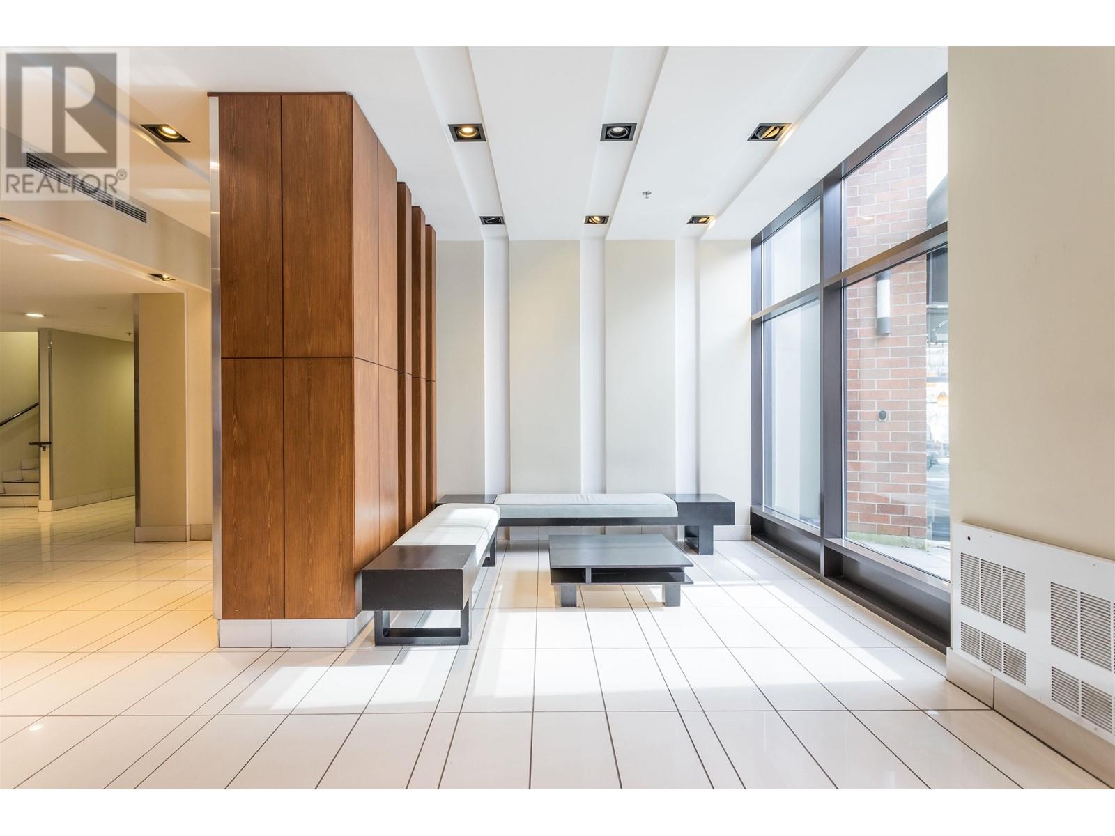 Listing Picture 19 of 21 : 603 4118 DAWSON STREET, Burnaby / 本拿比 - 魯藝地產 Yvonne Lu Group - MLS Medallion Club Member
