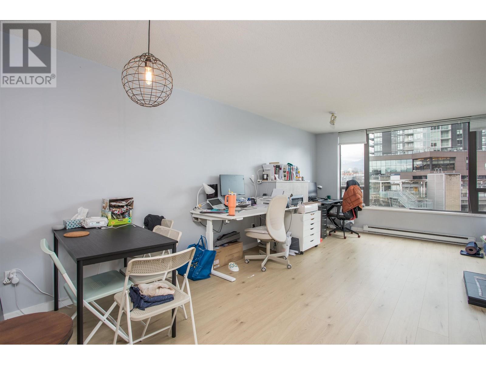 Listing Picture 5 of 21 : 603 4118 DAWSON STREET, Burnaby / 本拿比 - 魯藝地產 Yvonne Lu Group - MLS Medallion Club Member