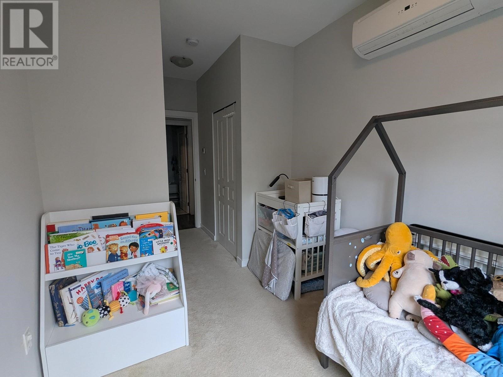 Listing Picture 10 of 15 : 123 9388 TOMICKI AVENUE, Richmond / 烈治文 - 魯藝地產 Yvonne Lu Group - MLS Medallion Club Member