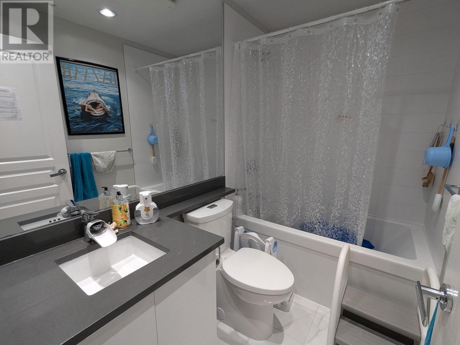 Listing Picture 5 of 15 : 123 9388 TOMICKI AVENUE, Richmond / 烈治文 - 魯藝地產 Yvonne Lu Group - MLS Medallion Club Member