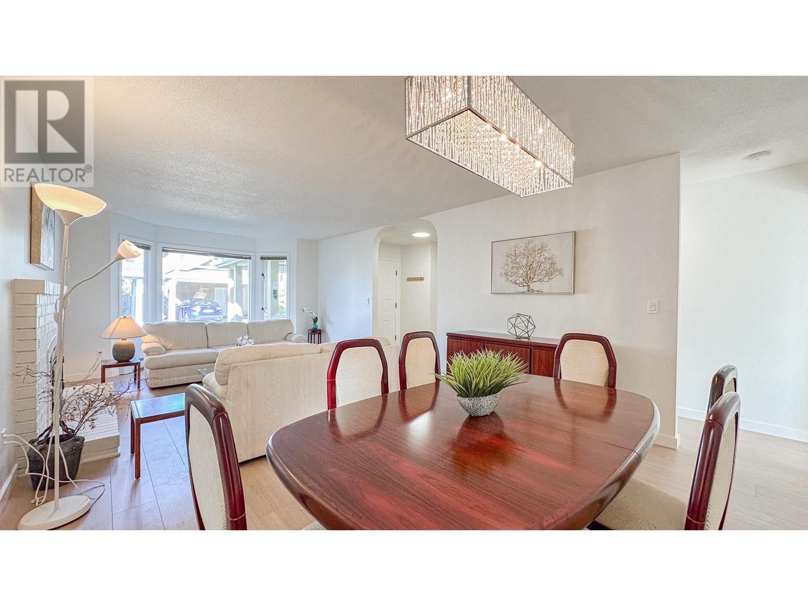 Listing Picture 5 of 24 : 29 9651 DAYTON AVENUE, Richmond / 烈治文 - 魯藝地產 Yvonne Lu Group - MLS Medallion Club Member