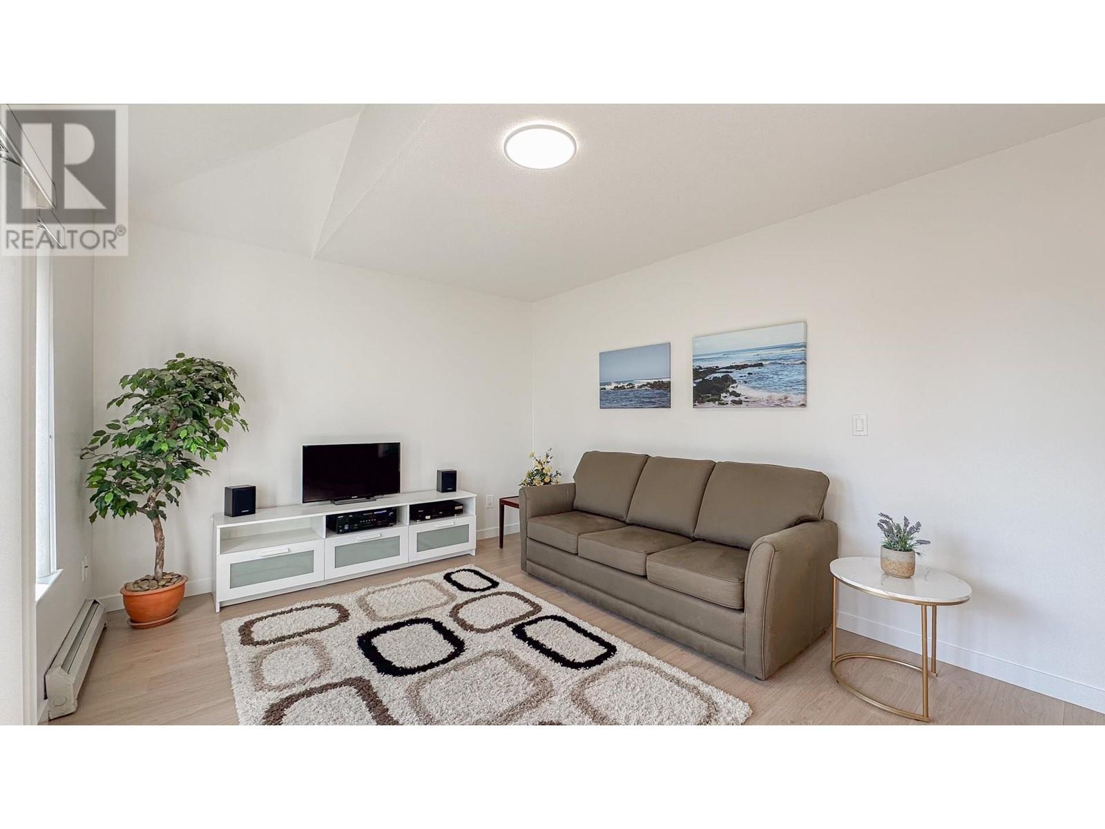Listing Picture 9 of 24 : 29 9651 DAYTON AVENUE, Richmond / 烈治文 - 魯藝地產 Yvonne Lu Group - MLS Medallion Club Member
