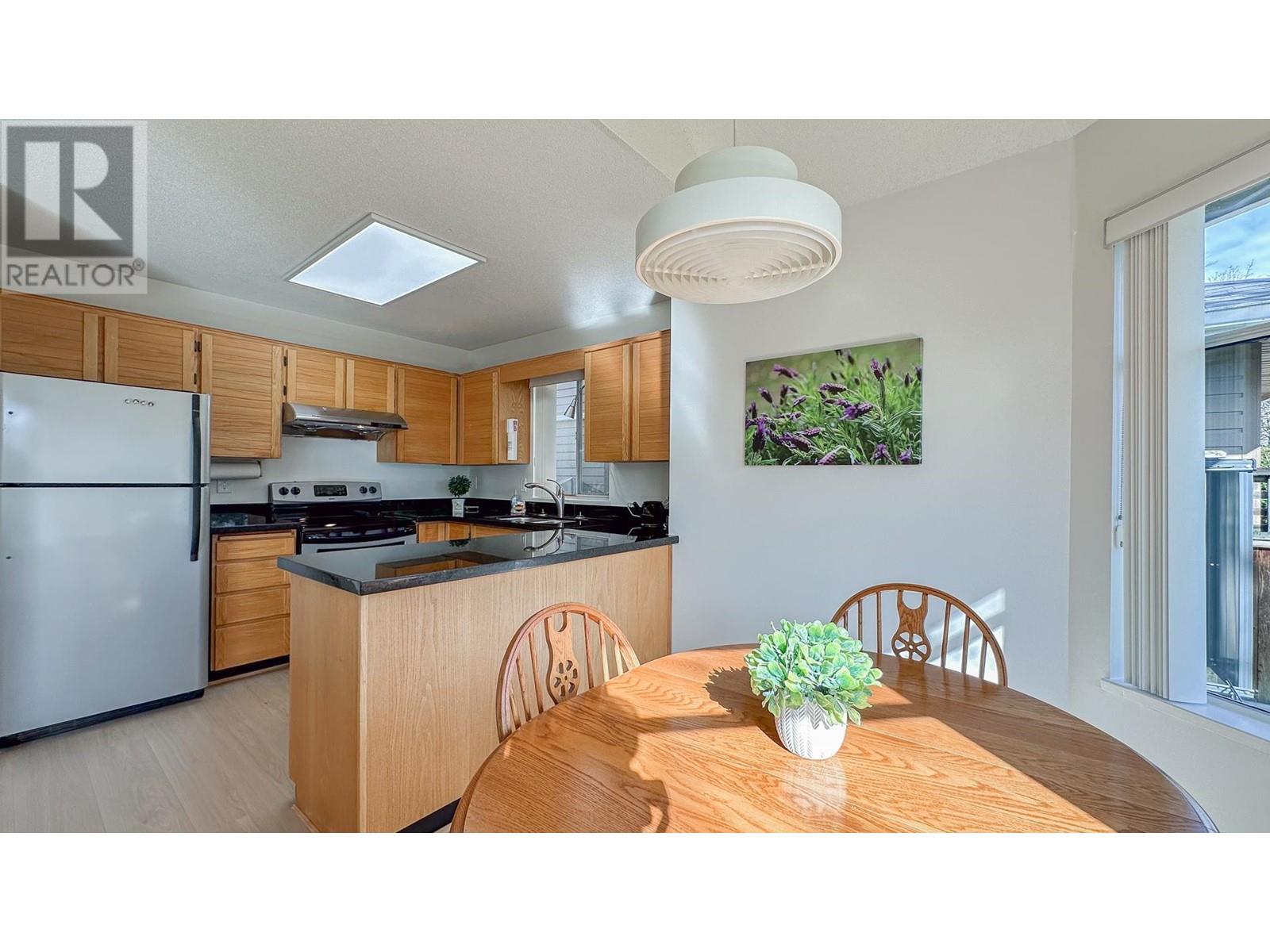 Listing Picture 7 of 24 : 29 9651 DAYTON AVENUE, Richmond / 烈治文 - 魯藝地產 Yvonne Lu Group - MLS Medallion Club Member