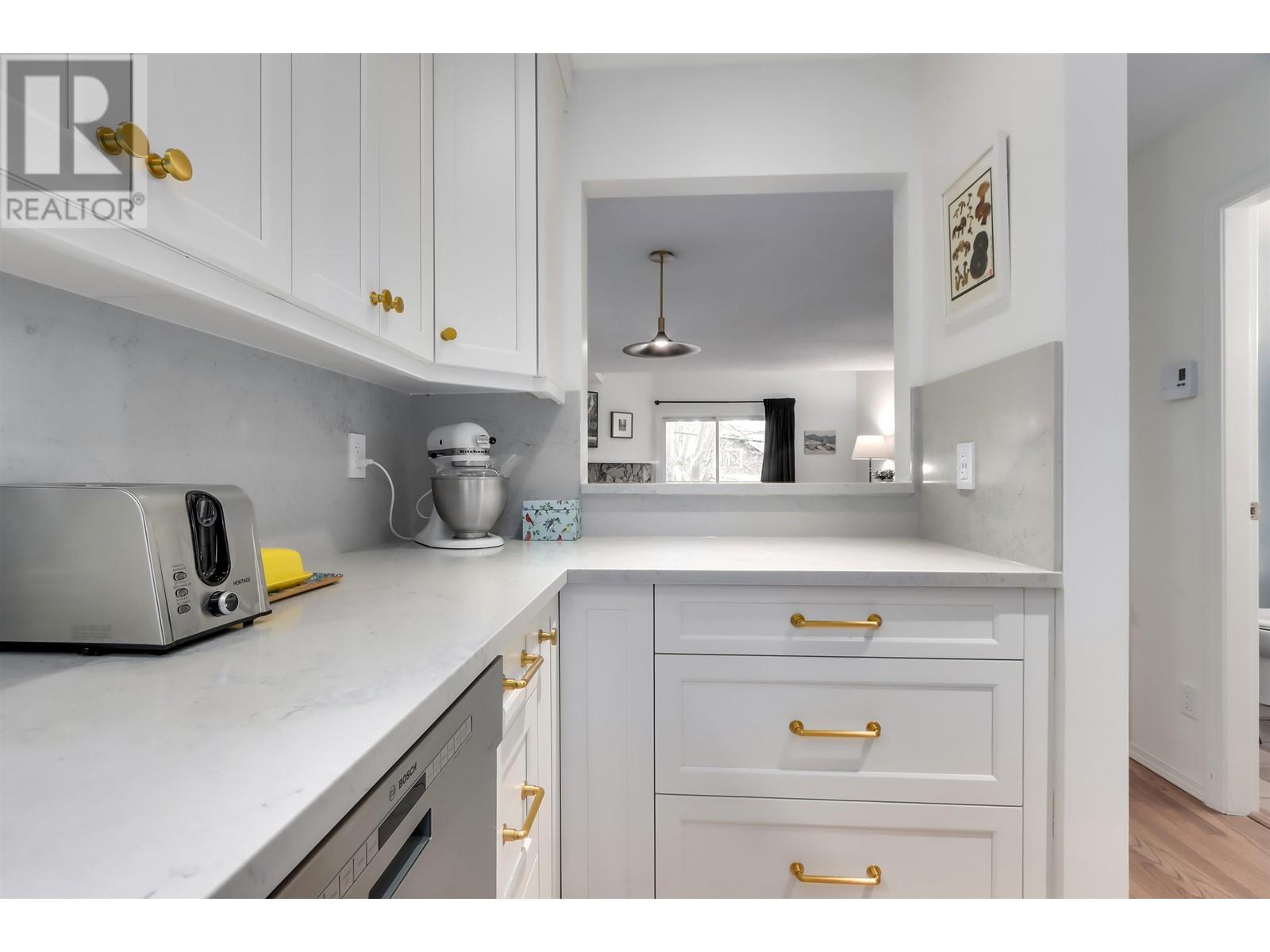 2437 W 6th Avenue, Vancouver, British Columbia  V6K 1W2 - Photo 11 - R2979908