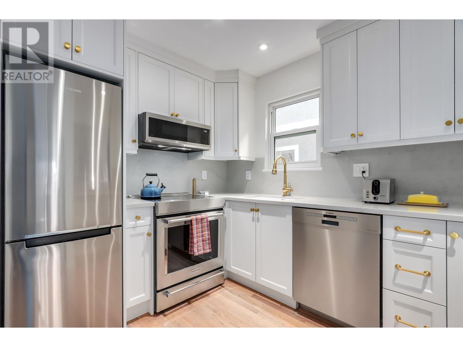 2437 W 6th Avenue, Vancouver, British Columbia  V6K 1W2 - Photo 10 - R2979908