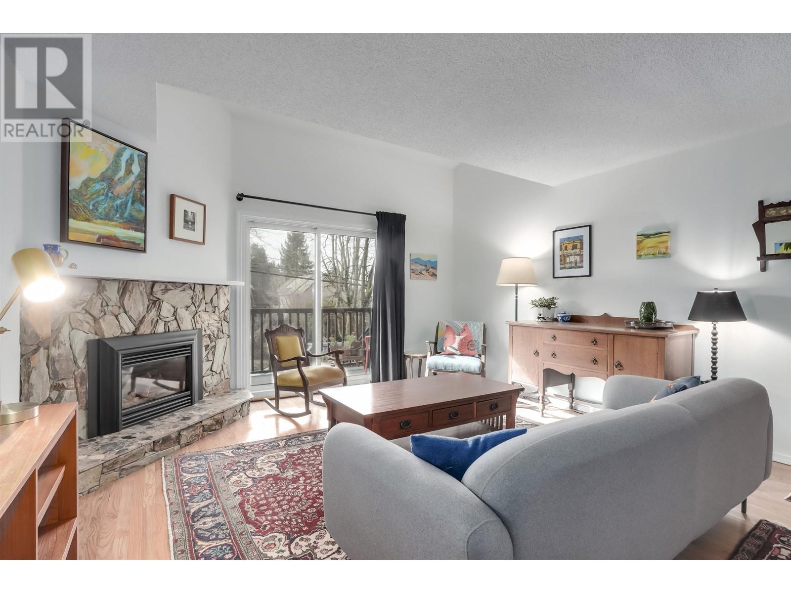 2437 W 6th Avenue, Vancouver, British Columbia  V6K 1W2 - Photo 3 - R2979908