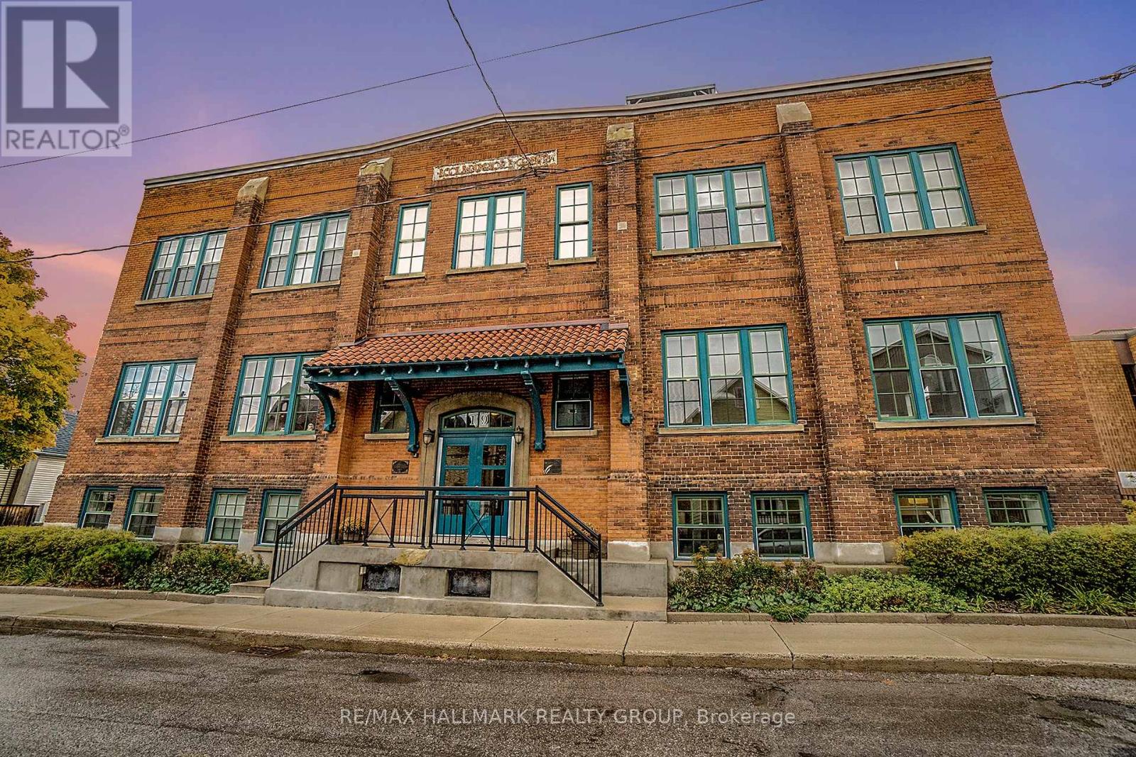 Property at 201 - 19 MELROSE AVENUE image 1