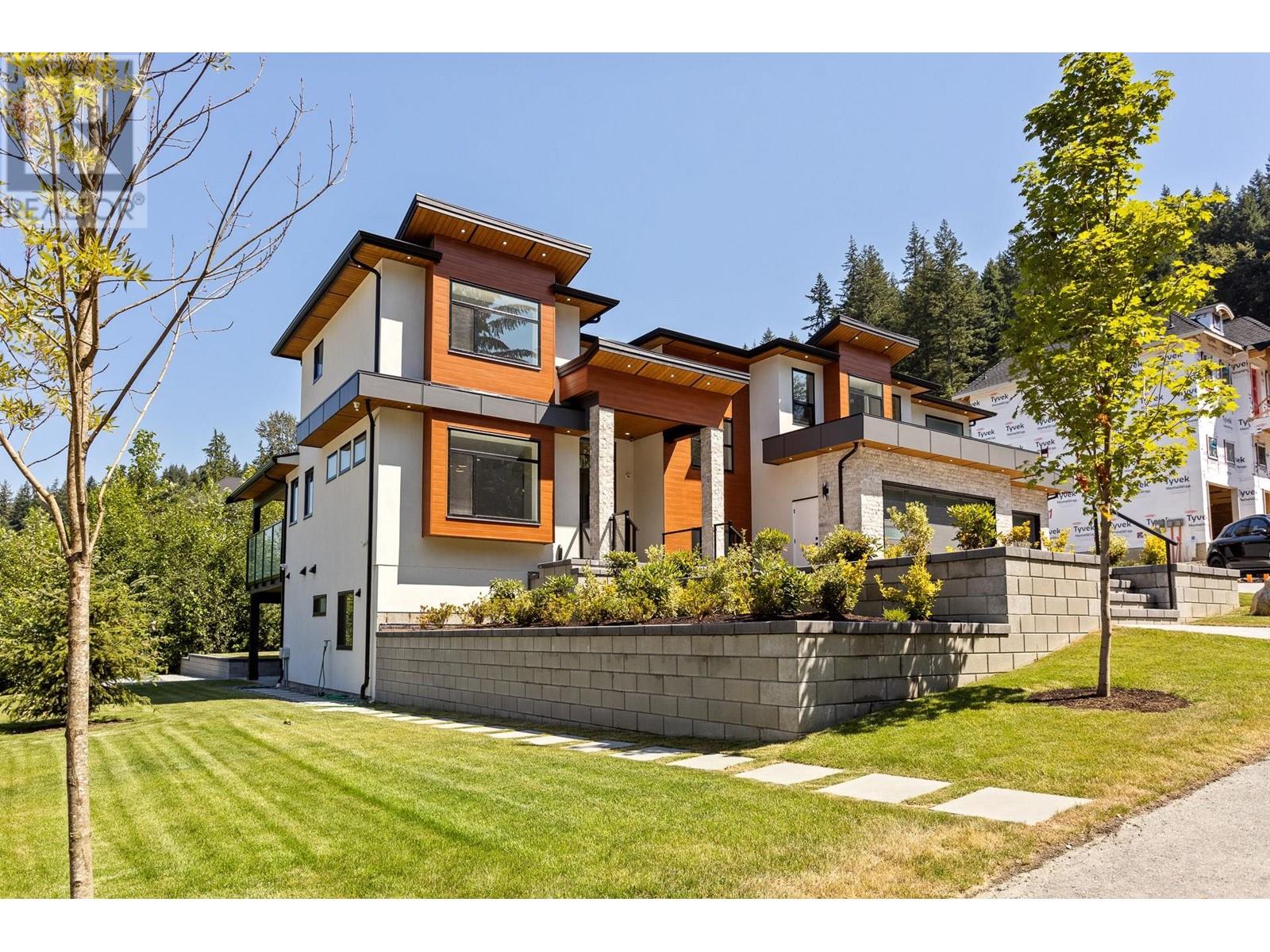 Property at 2961 EAGLECREST DRIVE image 3