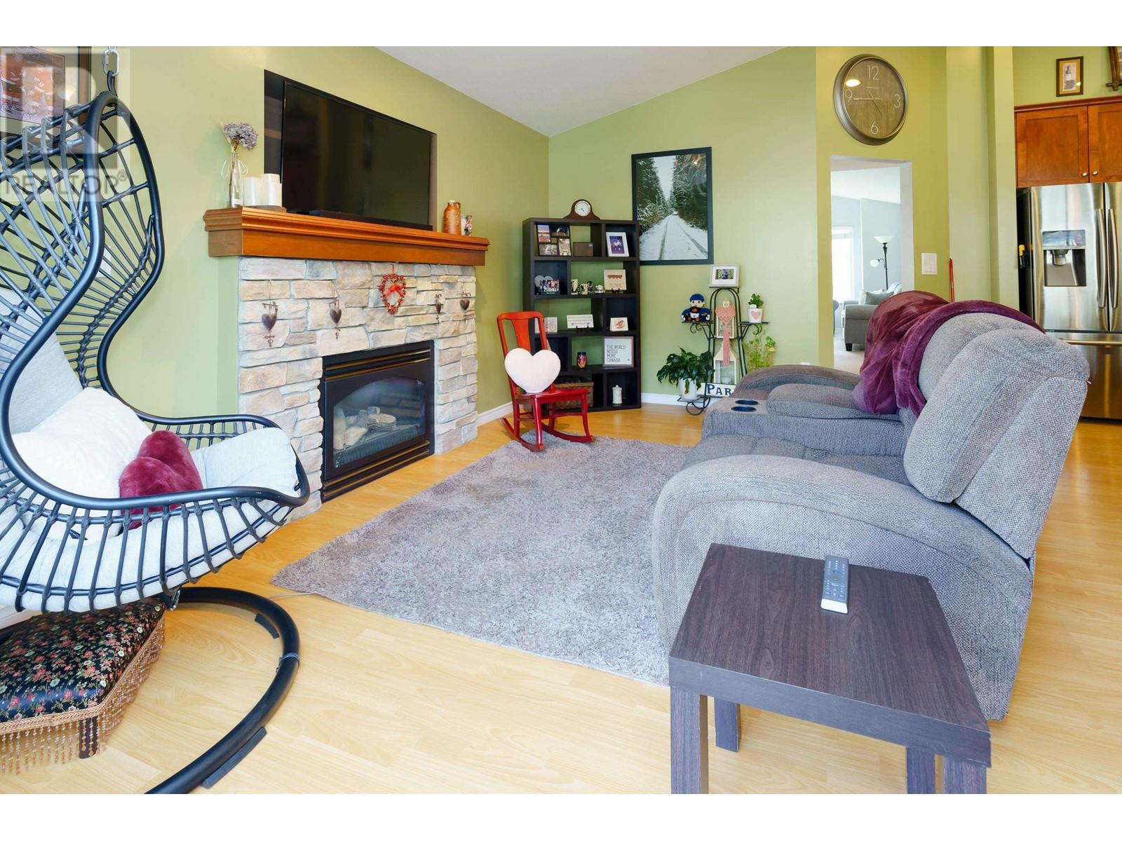 23661 Kanaka Way, Maple Ridge, British Columbia  V2W 2G1 - Photo 9 - R2980147