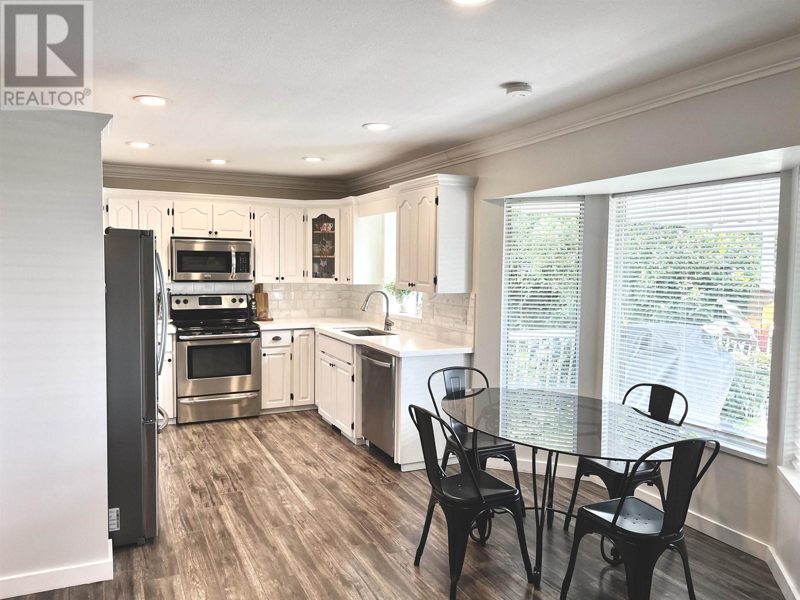 18816 121b Avenue, Pitt Meadows, British Columbia  V3Y 2K7 - Photo 6 - R2979738