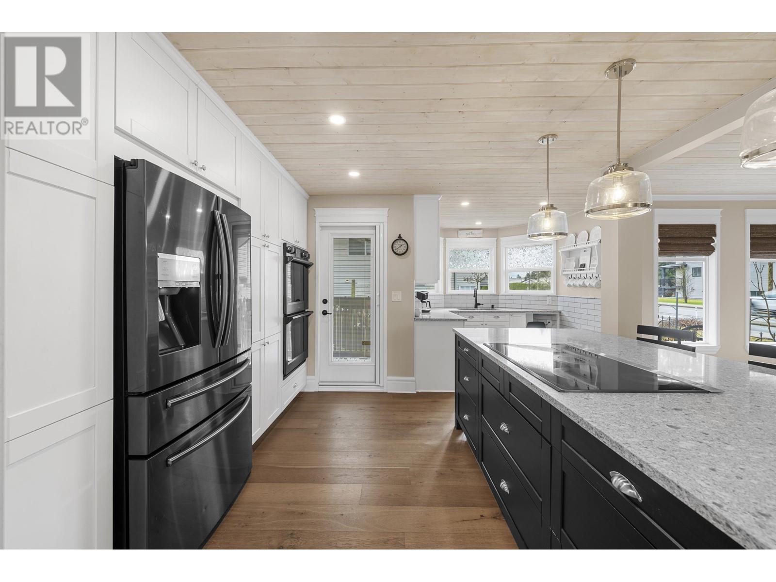20302 123b Avenue, Maple Ridge, British Columbia  V2X 0M9 - Photo 2 - R2980014