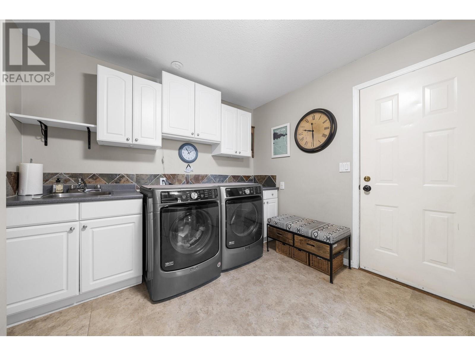 20302 123b Avenue, Maple Ridge, British Columbia  V2X 0M9 - Photo 36 - R2980014