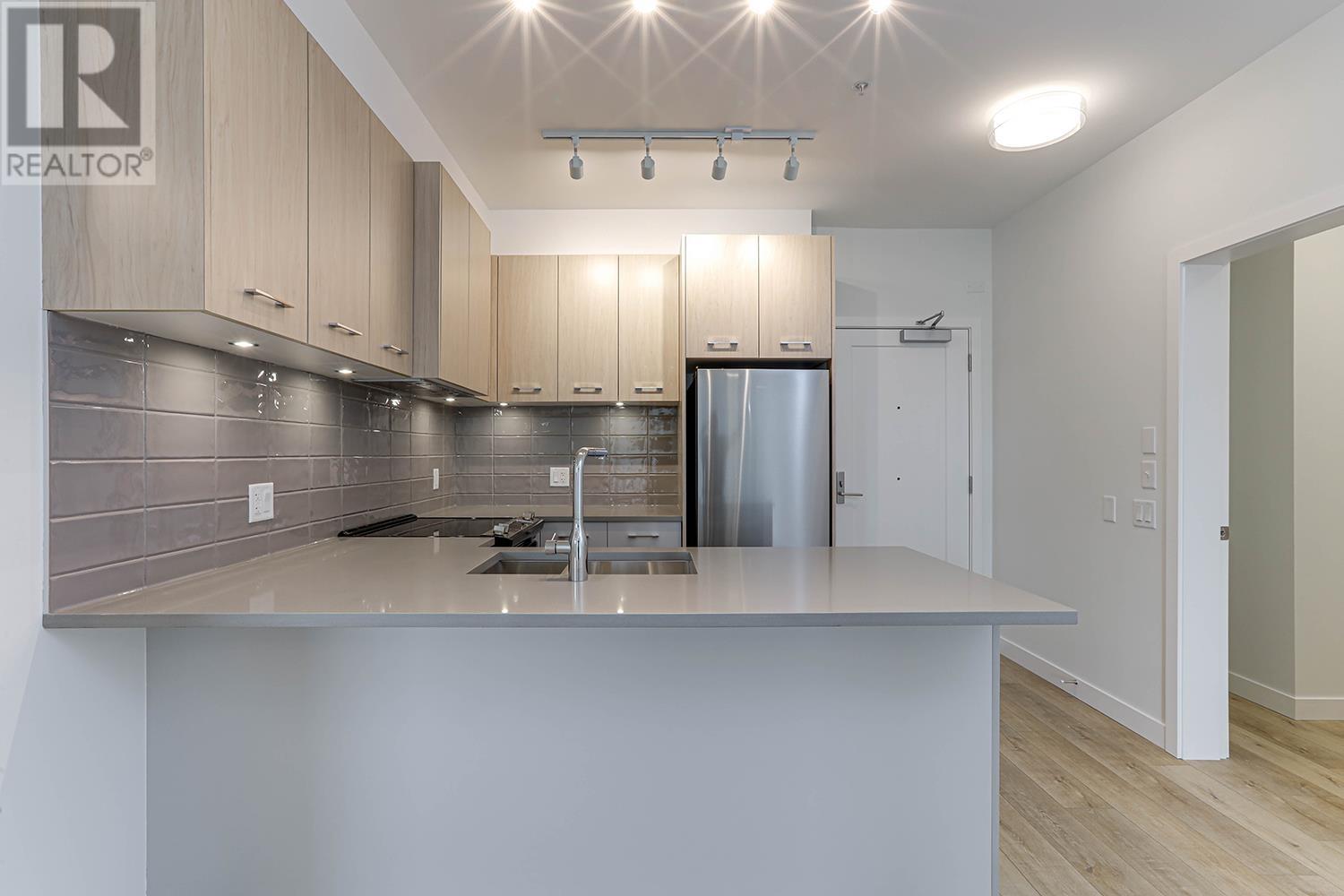 303 4933 Clarendon Street, Vancouver, British Columbia  V5R 3J3 - Photo 5 - R2976093