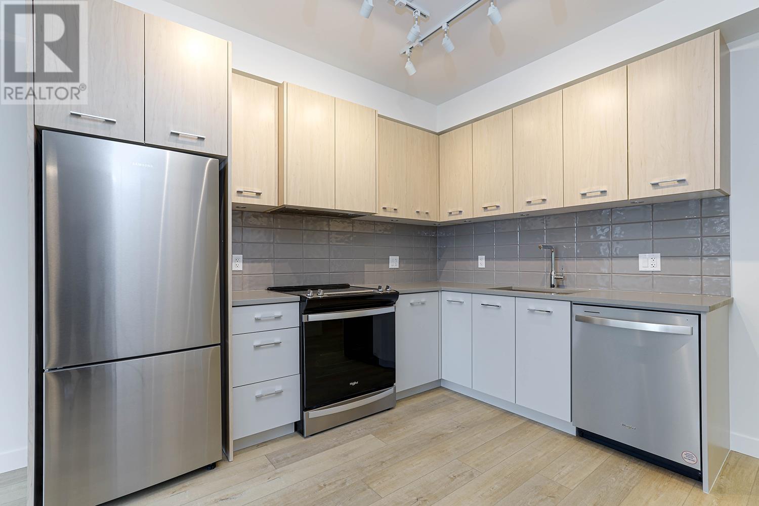 411 4933 Clarendon Street, Vancouver, British Columbia  V5R 3J3 - Photo 3 - R2976037