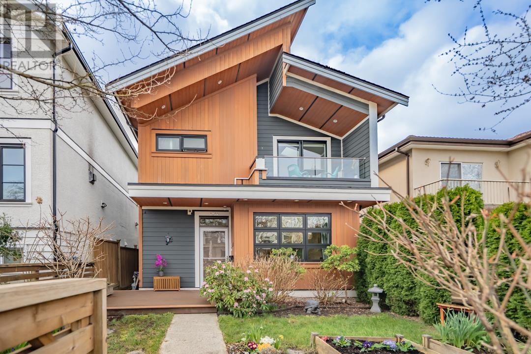 1240 E. 27TH AVENUE, vancouver, British Columbia
