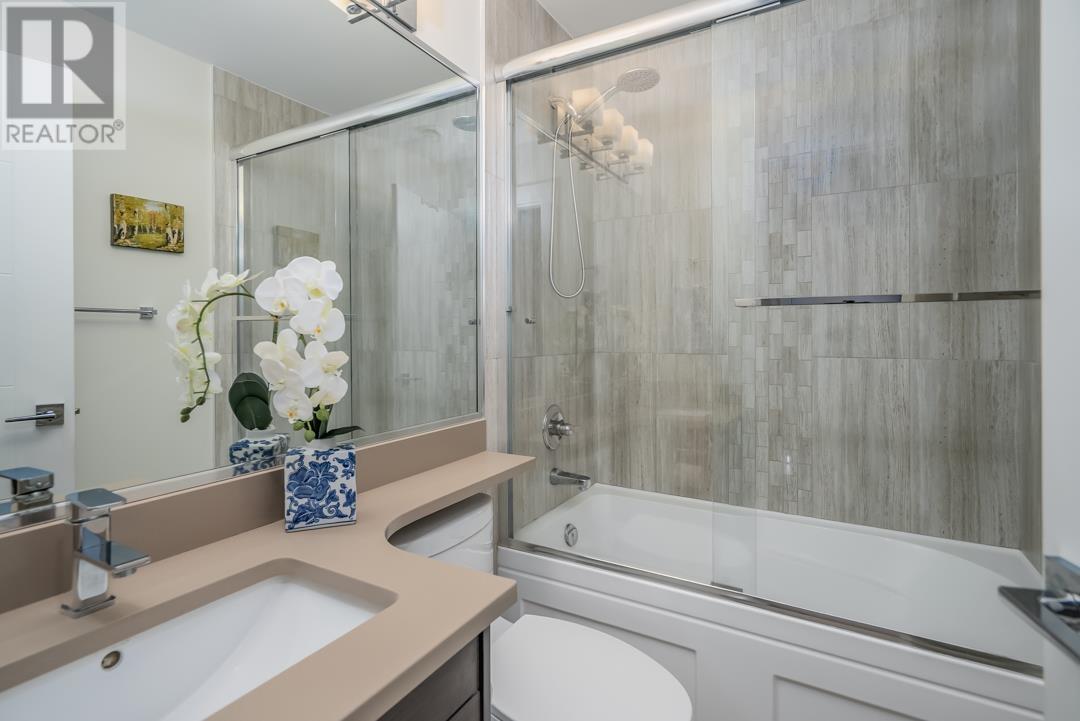 Listing Picture 27 of 32 : 1240 E. 27TH AVENUE, Vancouver / 溫哥華 - 魯藝地產 Yvonne Lu Group - MLS Medallion Club Member