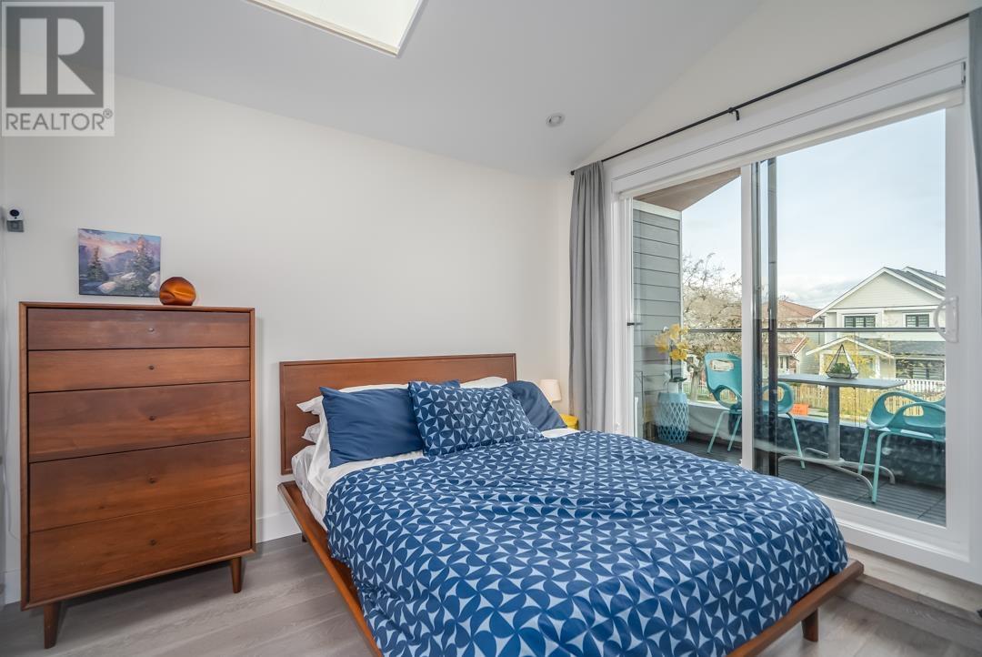 Listing Picture 21 of 32 : 1240 E. 27TH AVENUE, Vancouver / 溫哥華 - 魯藝地產 Yvonne Lu Group - MLS Medallion Club Member