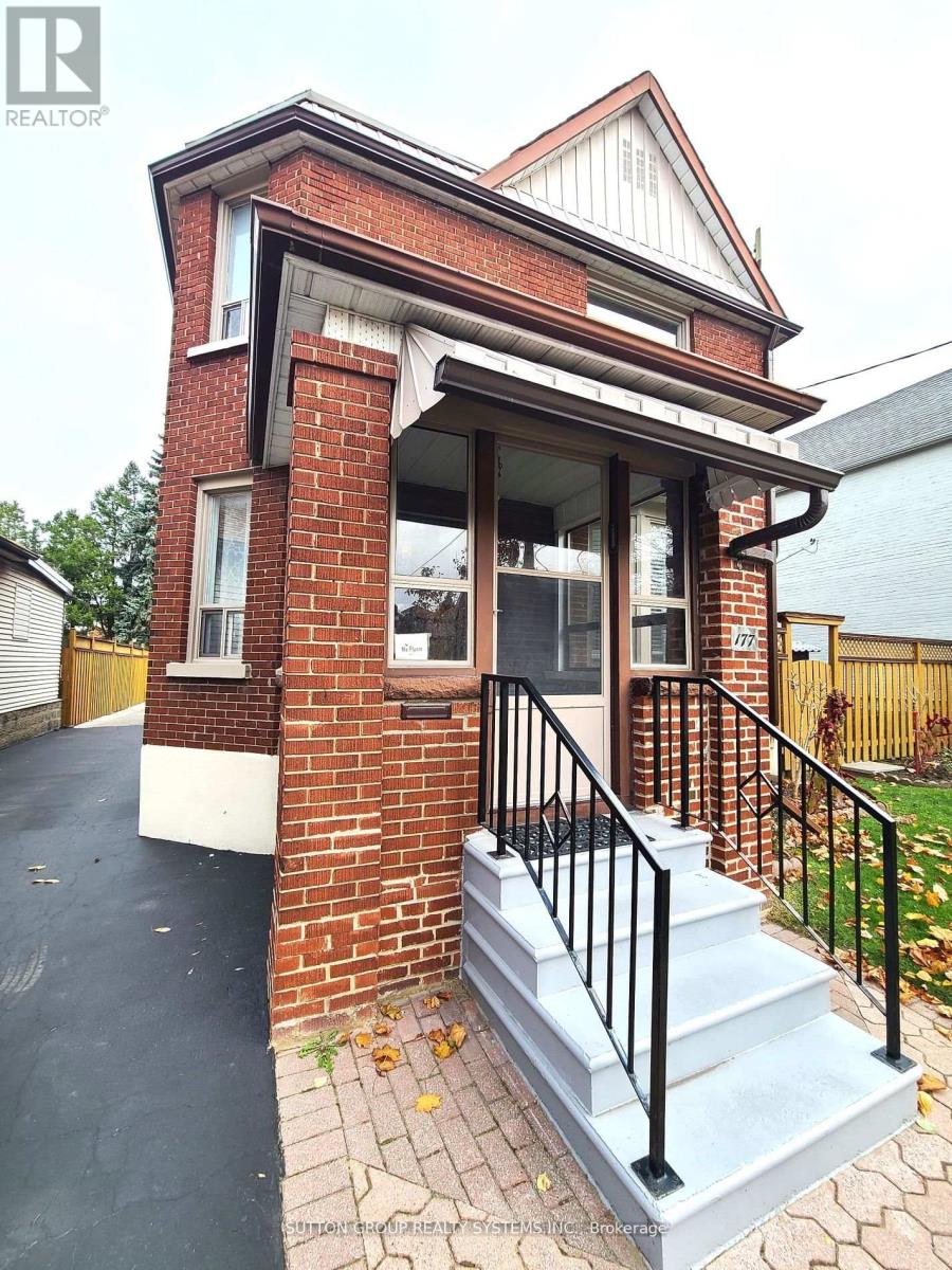 177 Brookside Avenue, Toronto (Runnymede-Bloor West Village), Ontario  M6S 4G8 - Photo 16 - W12030379