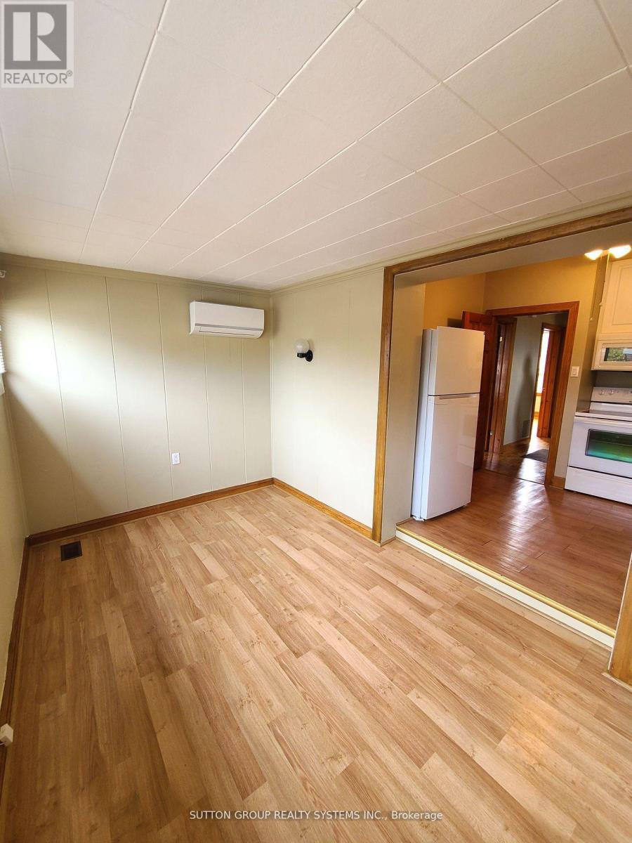 177 Brookside Avenue, Toronto (Runnymede-Bloor West Village), Ontario  M6S 4G8 - Photo 9 - W12030379