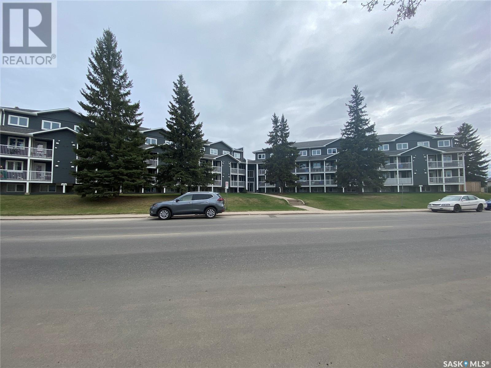 Property at 233 515 28th STREET E image