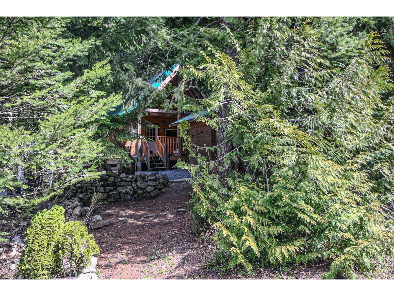 H72 Huckleberry Lane, Sunshine Valley, Sunshine Valley, British Columbia  V0X 1L5 - Photo 2 - R2980108