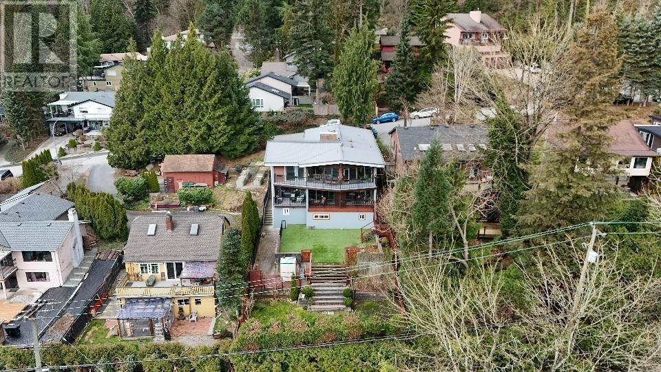 1793 View Street, Port Moody, British Columbia  V3H 3Y3 - Photo 2 - R2979106