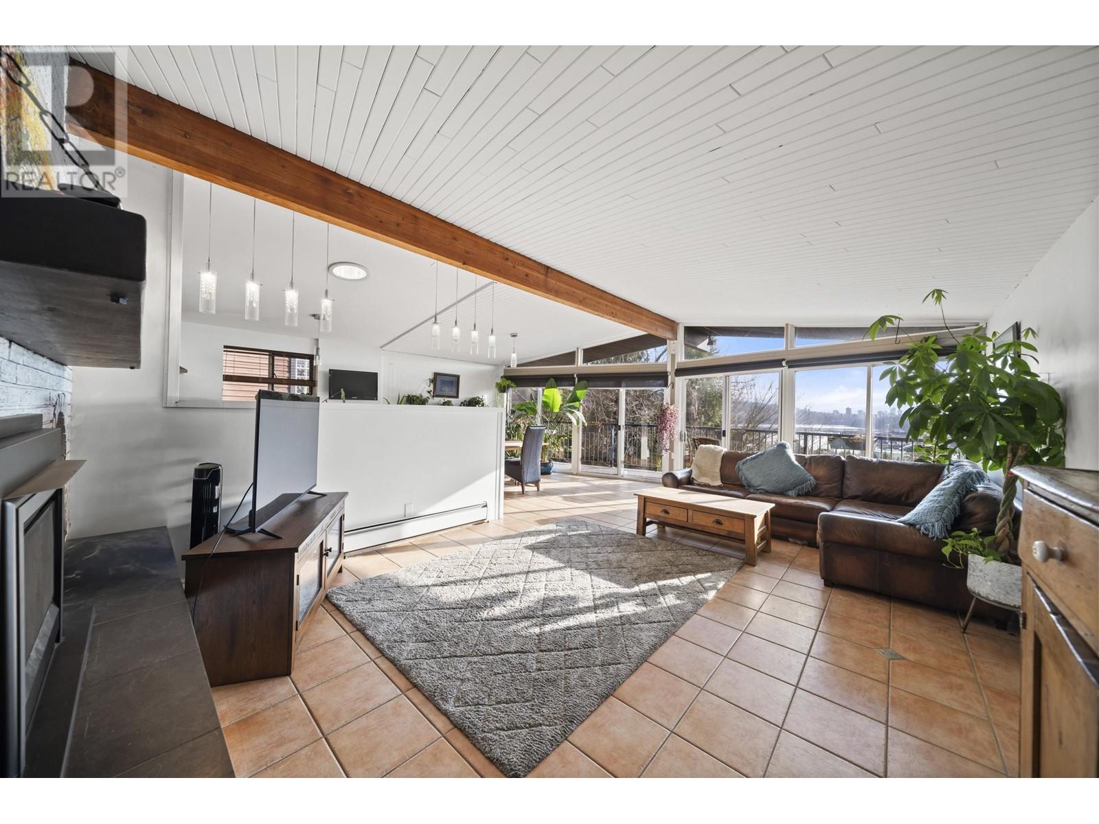1793 View Street, Port Moody, British Columbia  V3H 3Y3 - Photo 6 - R2979106