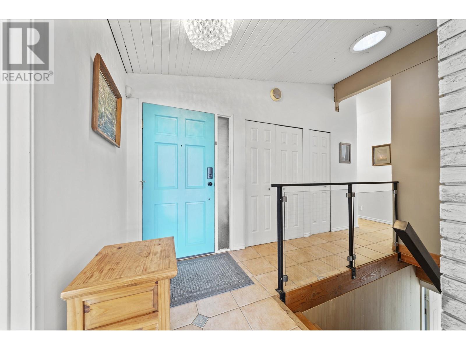 1793 View Street, Port Moody, British Columbia  V3H 3Y3 - Photo 4 - R2979106