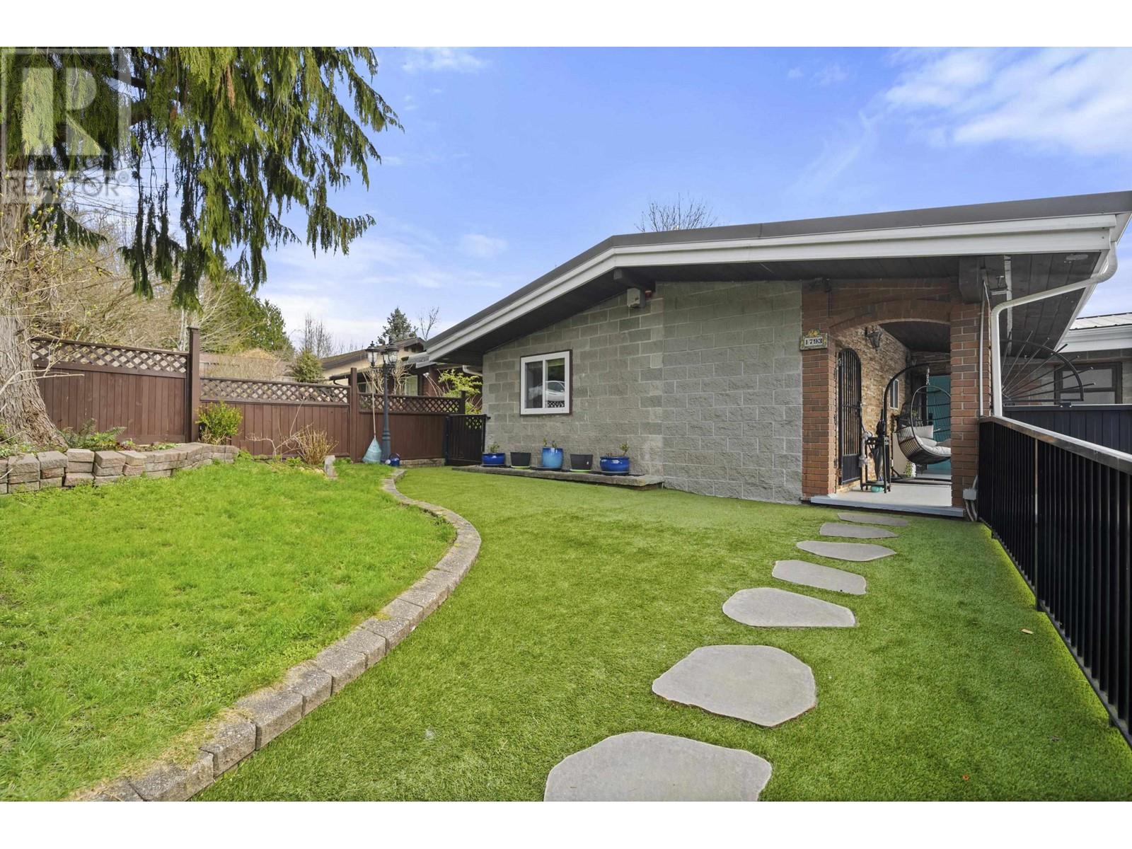 1793 View Street, Port Moody, British Columbia  V3H 3Y3 - Photo 36 - R2979106