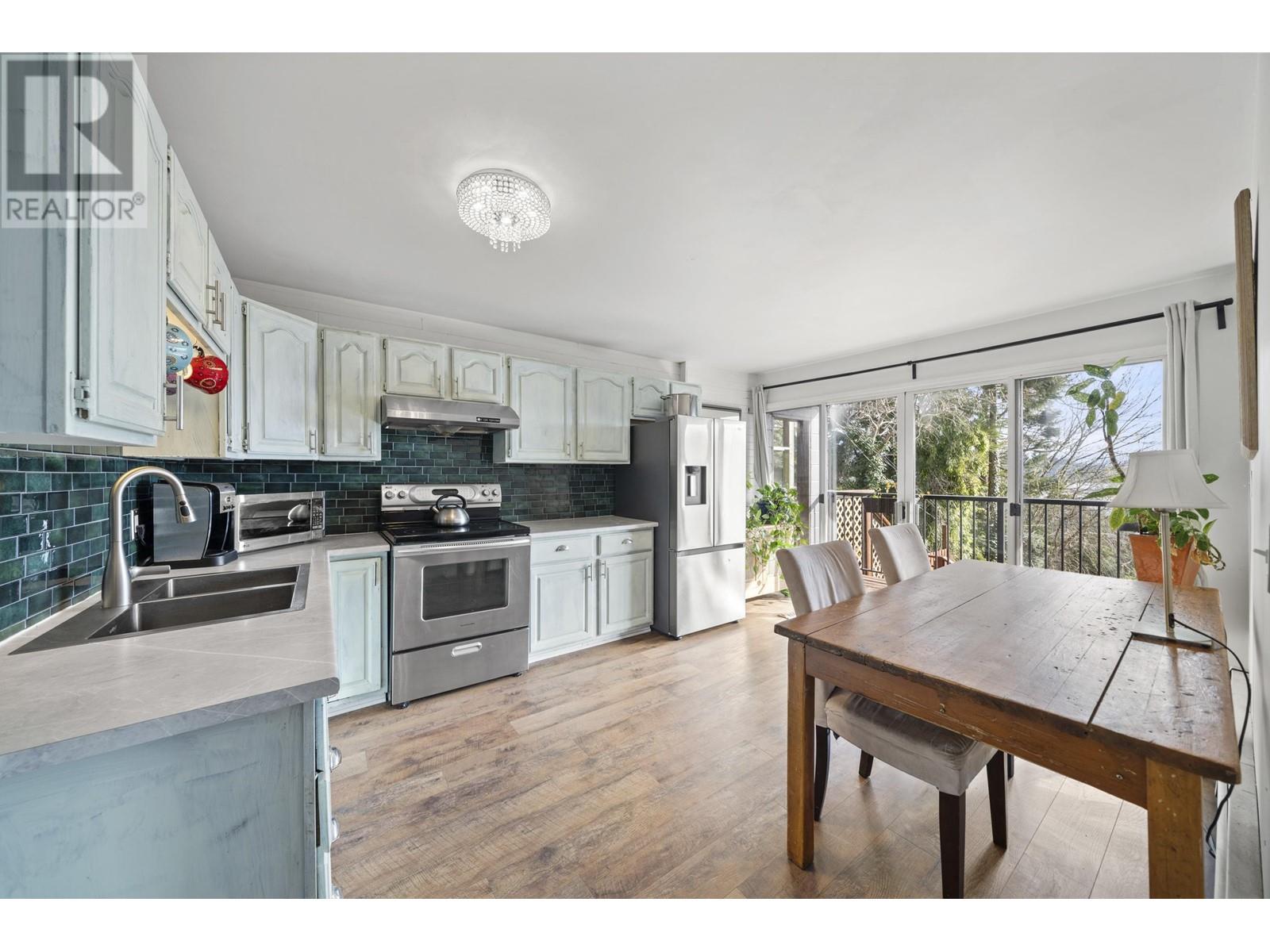 1793 View Street, Port Moody, British Columbia  V3H 3Y3 - Photo 23 - R2979106