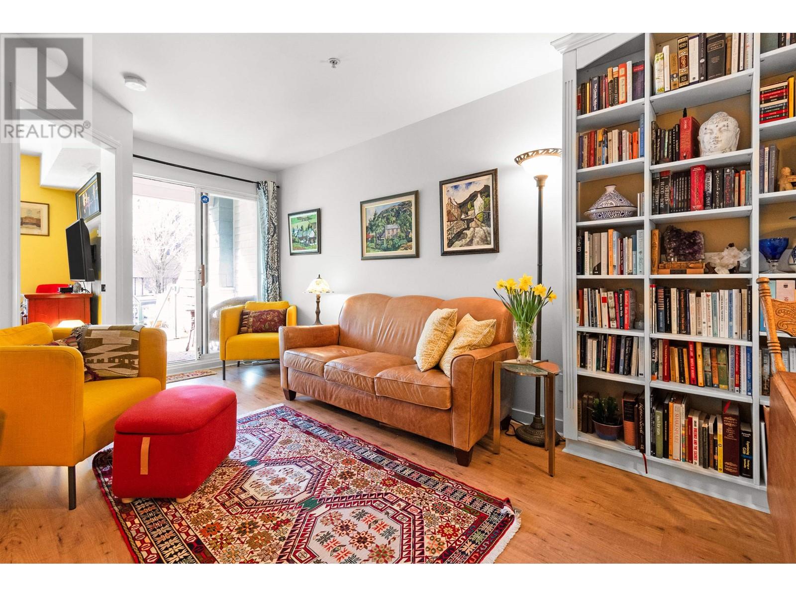 Listing Picture 3 of 18 : 103 3278 HEATHER STREET, Vancouver / 溫哥華 - 魯藝地產 Yvonne Lu Group - MLS Medallion Club Member