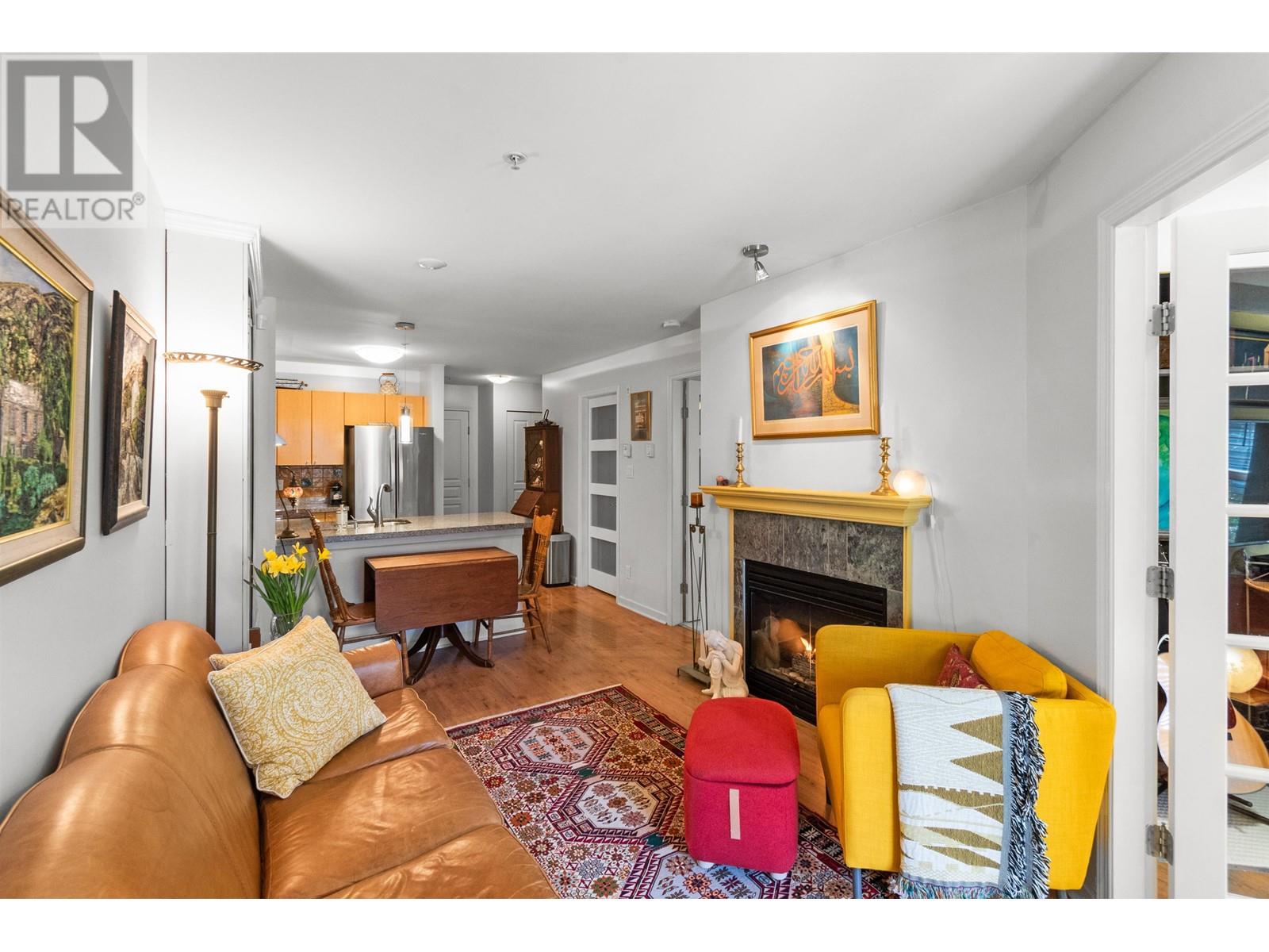 Listing Picture 5 of 18 : 103 3278 HEATHER STREET, Vancouver / 溫哥華 - 魯藝地產 Yvonne Lu Group - MLS Medallion Club Member