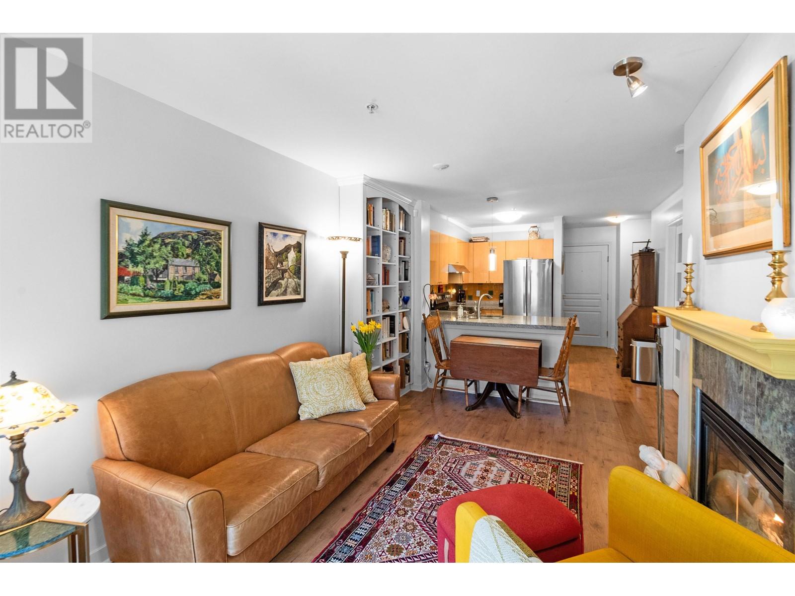 Listing Picture 7 of 18 : 103 3278 HEATHER STREET, Vancouver / 溫哥華 - 魯藝地產 Yvonne Lu Group - MLS Medallion Club Member