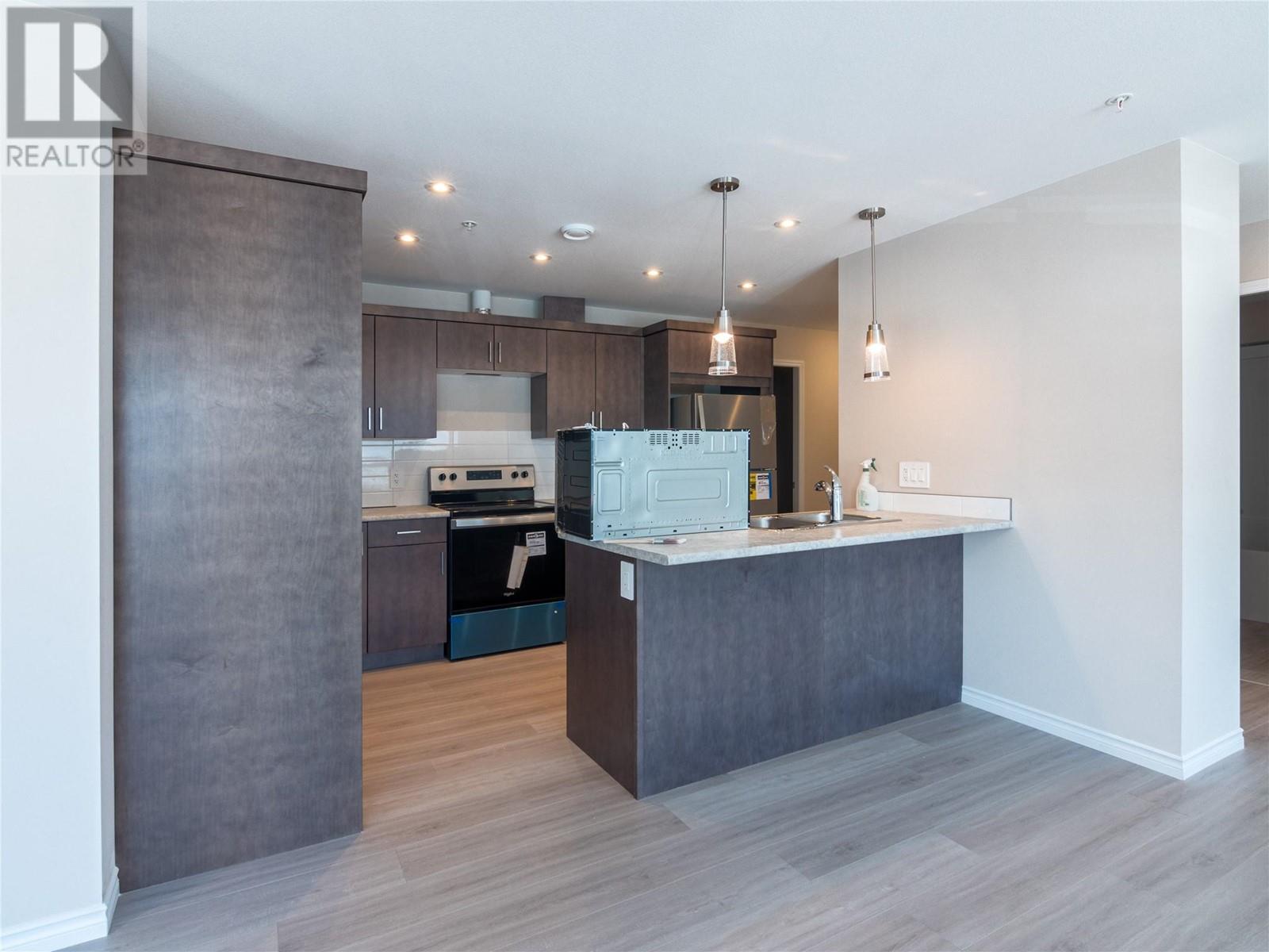 Property at 3362 SKAHA LAKE Road Unit# 405 image 3