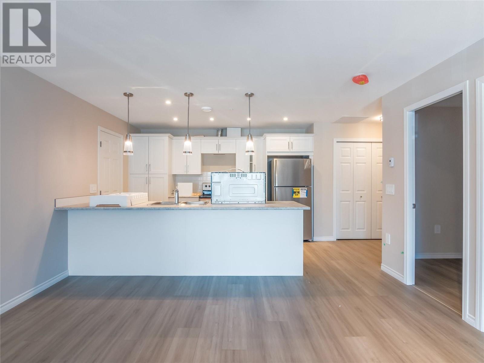 Property at 3362 SKAHA LAKE Road Unit# 406 image 2
