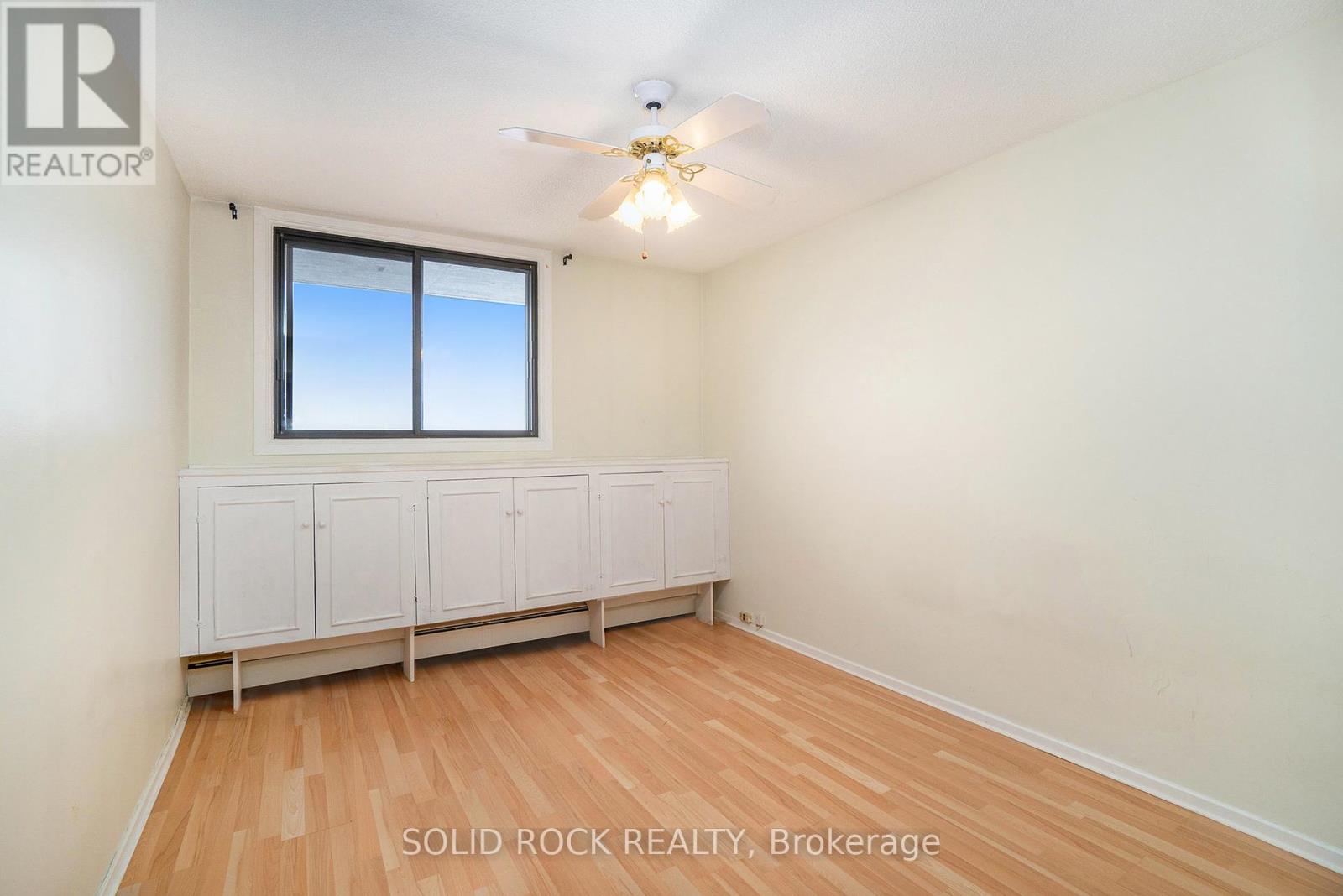 1201 - 415 Greenview Avenue, Ottawa, Ontario  K2B 8G5 - Photo 15 - X12002961