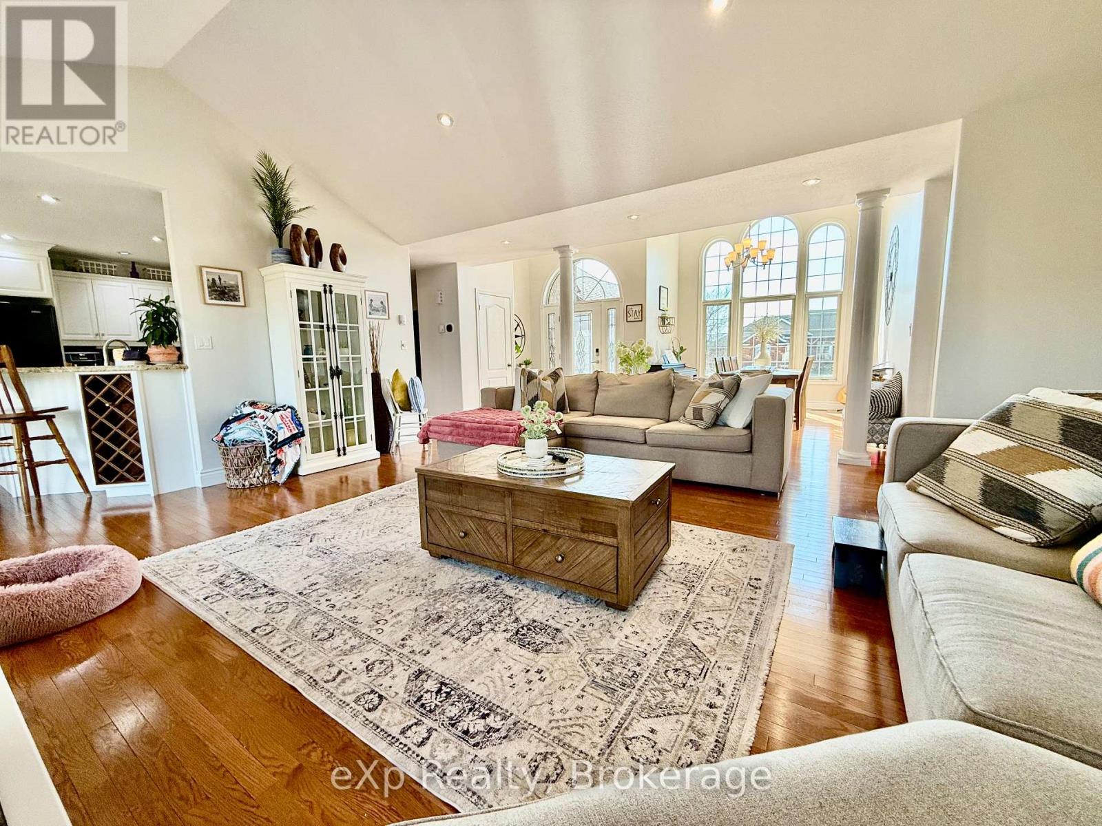 398 4th Street S, Hanover, Ontario  N4N 3V2 - Photo 8 - X12030426