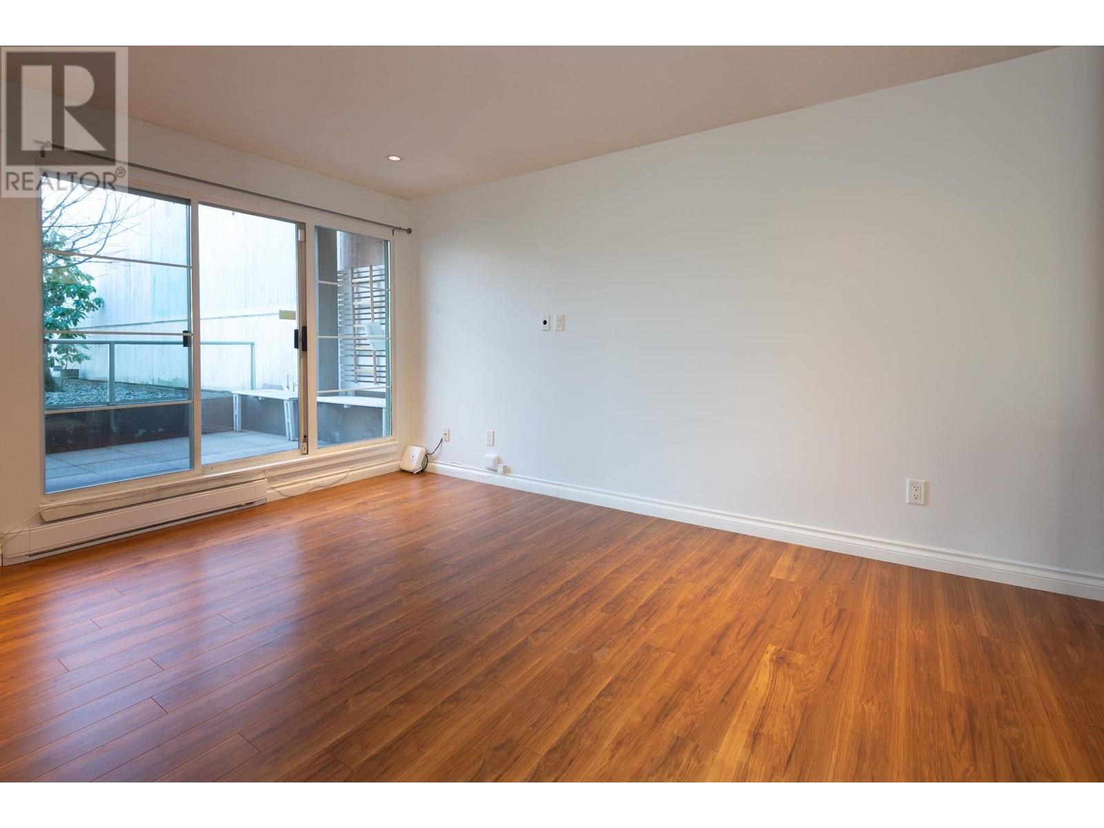 Listing Picture 3 of 35 : 106 1082 W 8TH AVENUE, Vancouver / 溫哥華 - 魯藝地產 Yvonne Lu Group - MLS Medallion Club Member