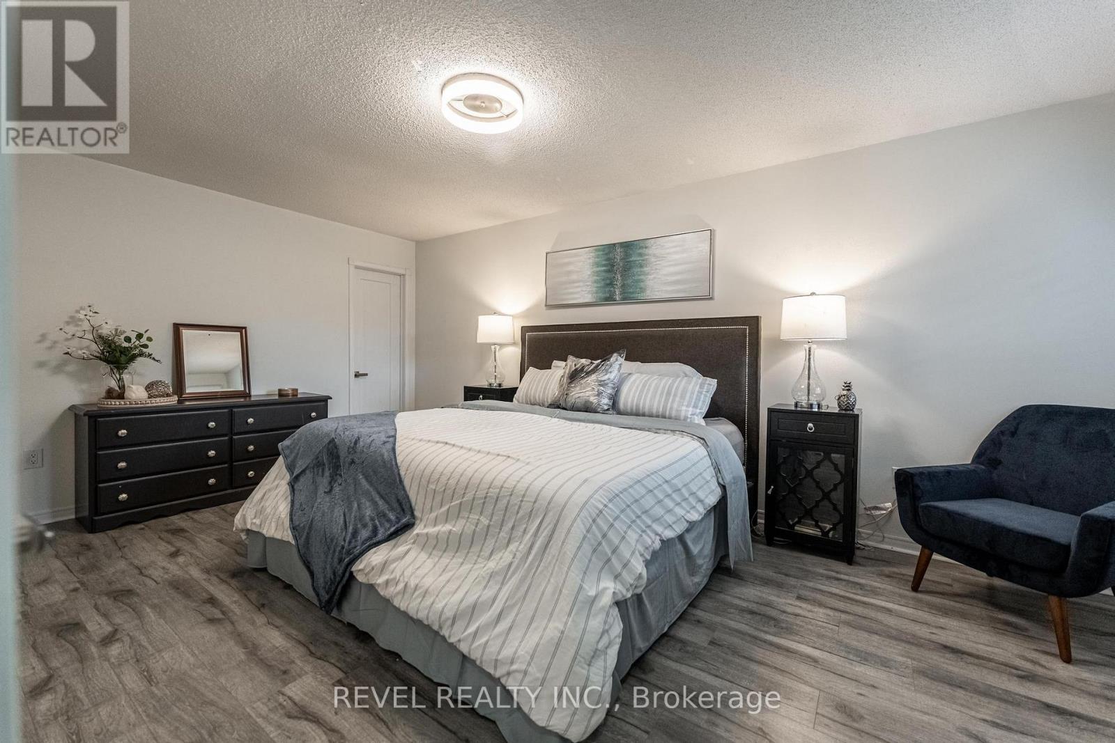 270 Rowntree Drive, Hamilton, Ontario  L8W 2P1 - Photo 14 - X12030442